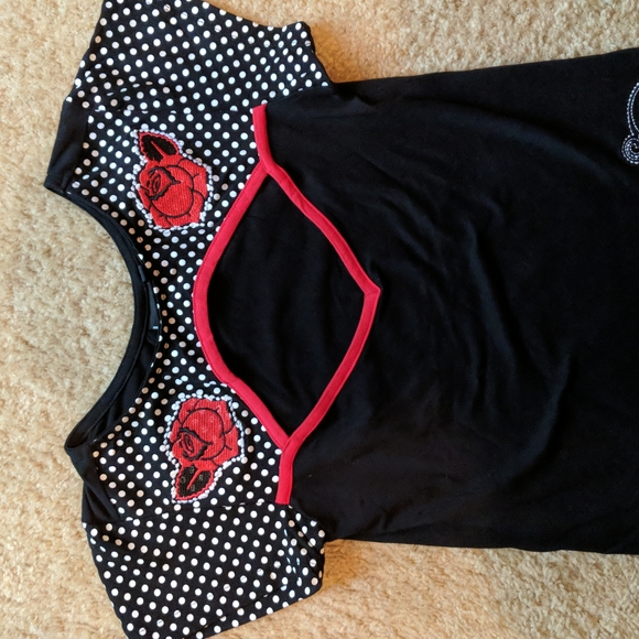 Too Fast Peekaboo Sugar Skull Top - Picture 2 of 7